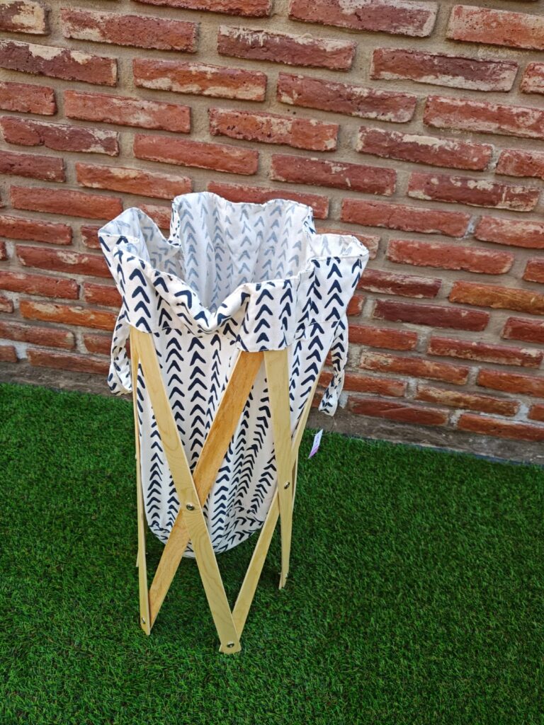 Canasto Para Ropa plegable de madera